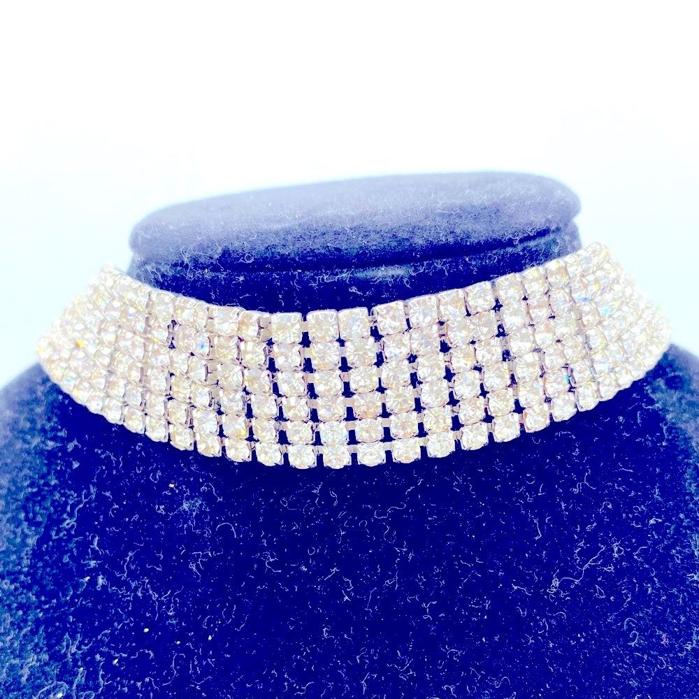 Vintage Clear Rhinestone Choker/Collar Necklace 12 1/2” L 3” Extender X 3/4” W